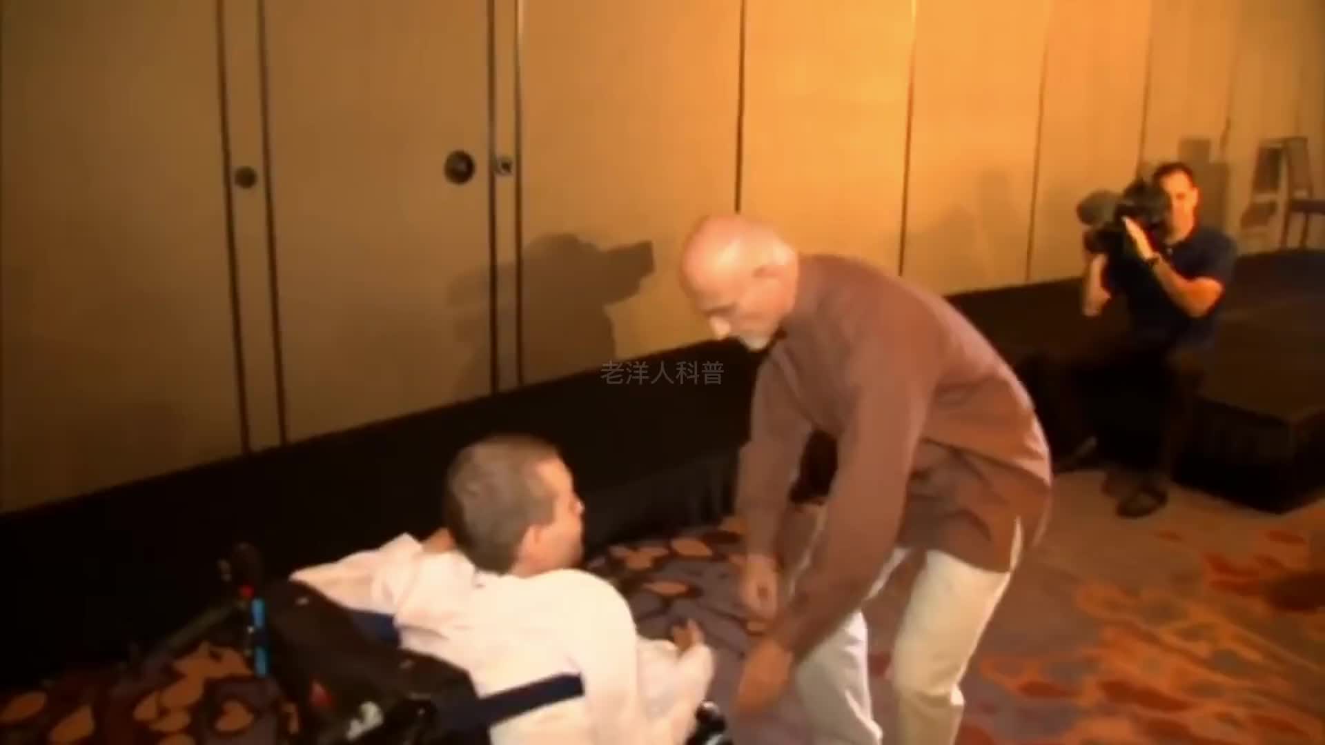 323. 世界上最恐怖的实验，全球首例换头手术。