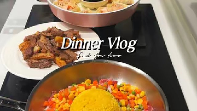 二人食记|好好吃饭是平凡日子里的浪漫 今日食谱： 
-土豆牛排
-一口虾锅贴
-肥牛盖饭
#治愈自己
