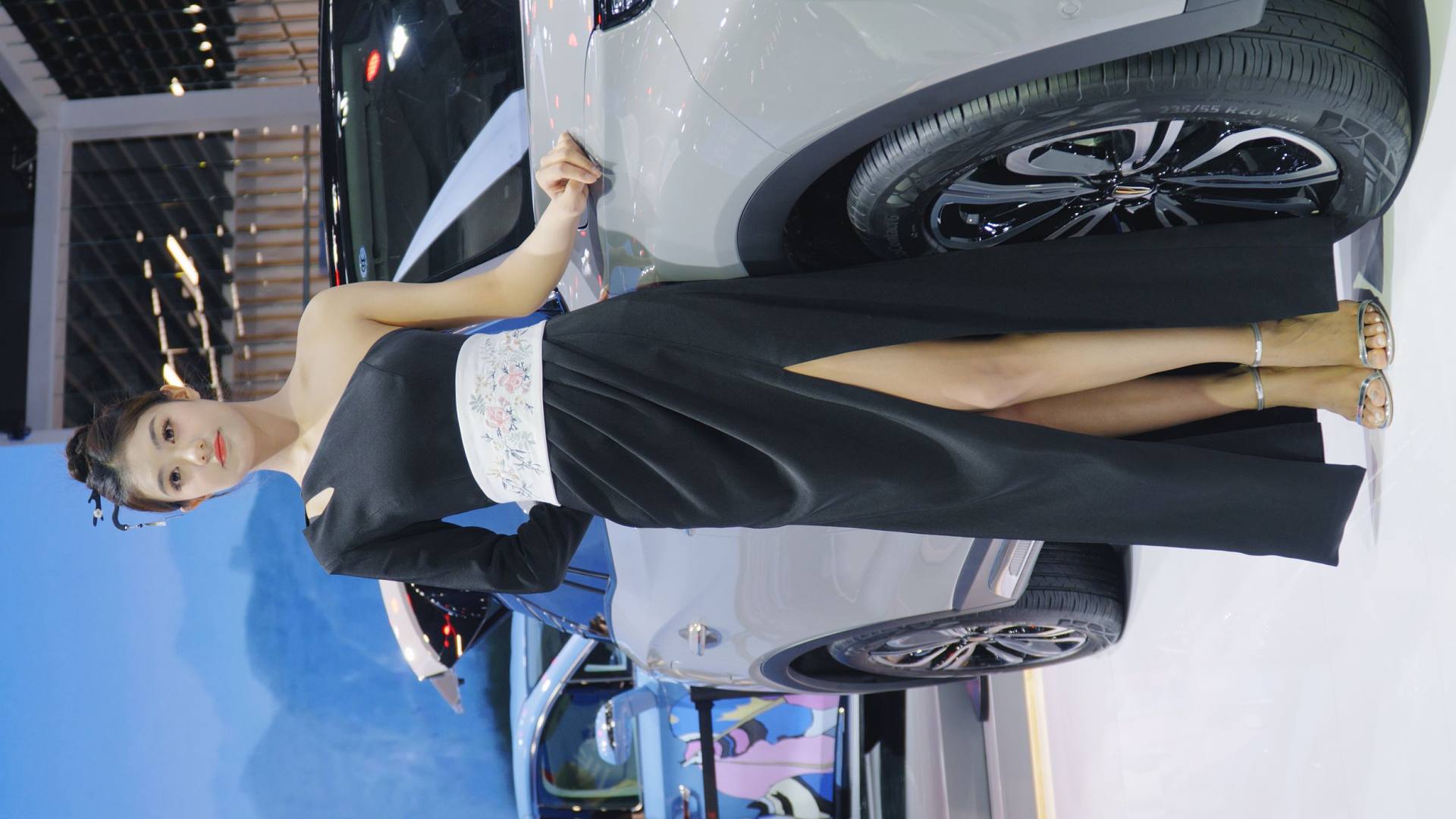 【0】2023广州车展 车模 红旗汽车 134