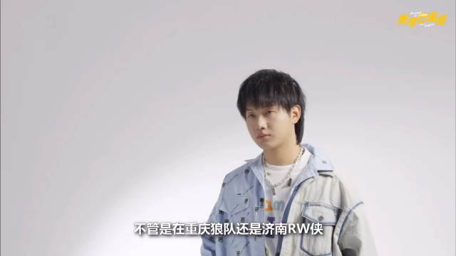 Fly谈对于“团队领袖”的理解⭐️Fly：有的时候像(团队领袖)，会在大家比较迷茫的时候找大家聊一聊