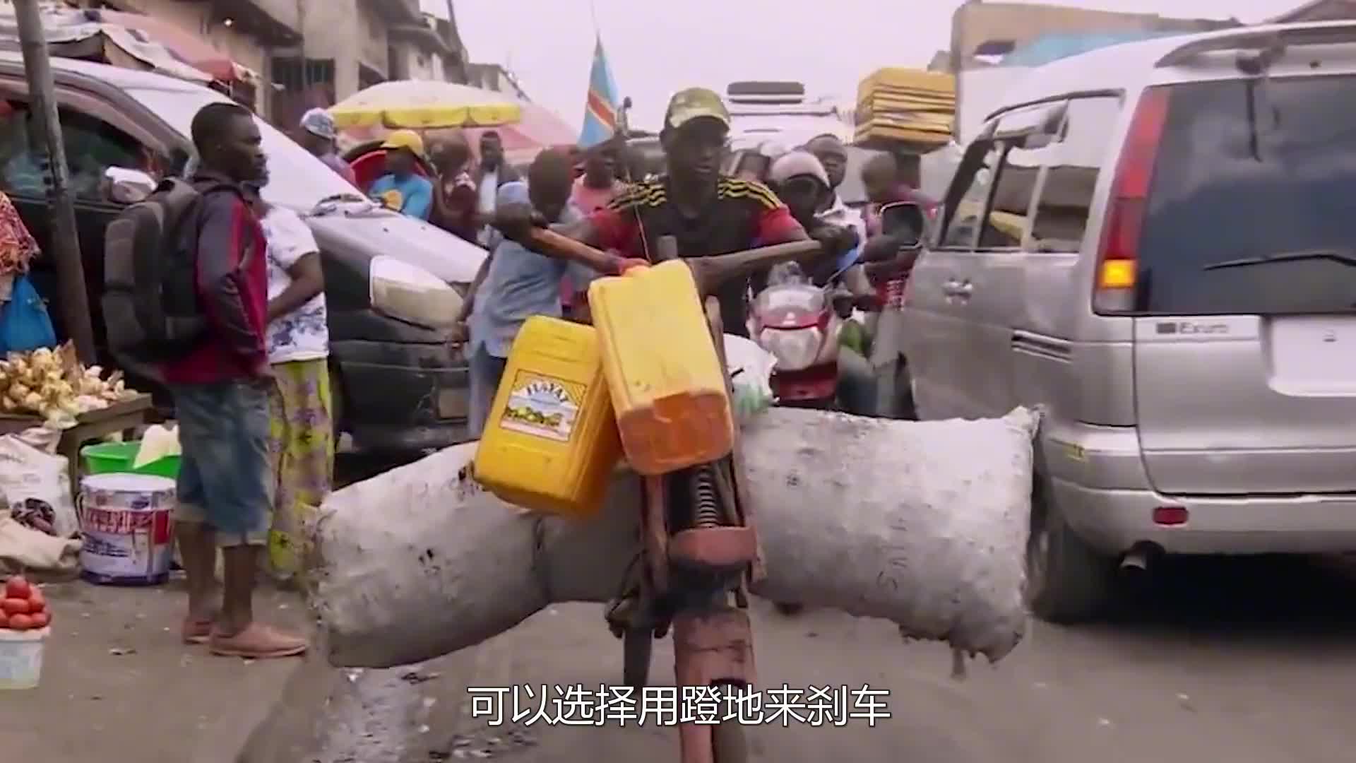 387. 非洲拉风的木板车，百公里消耗几个馒头，载重千斤上下坡不刹车