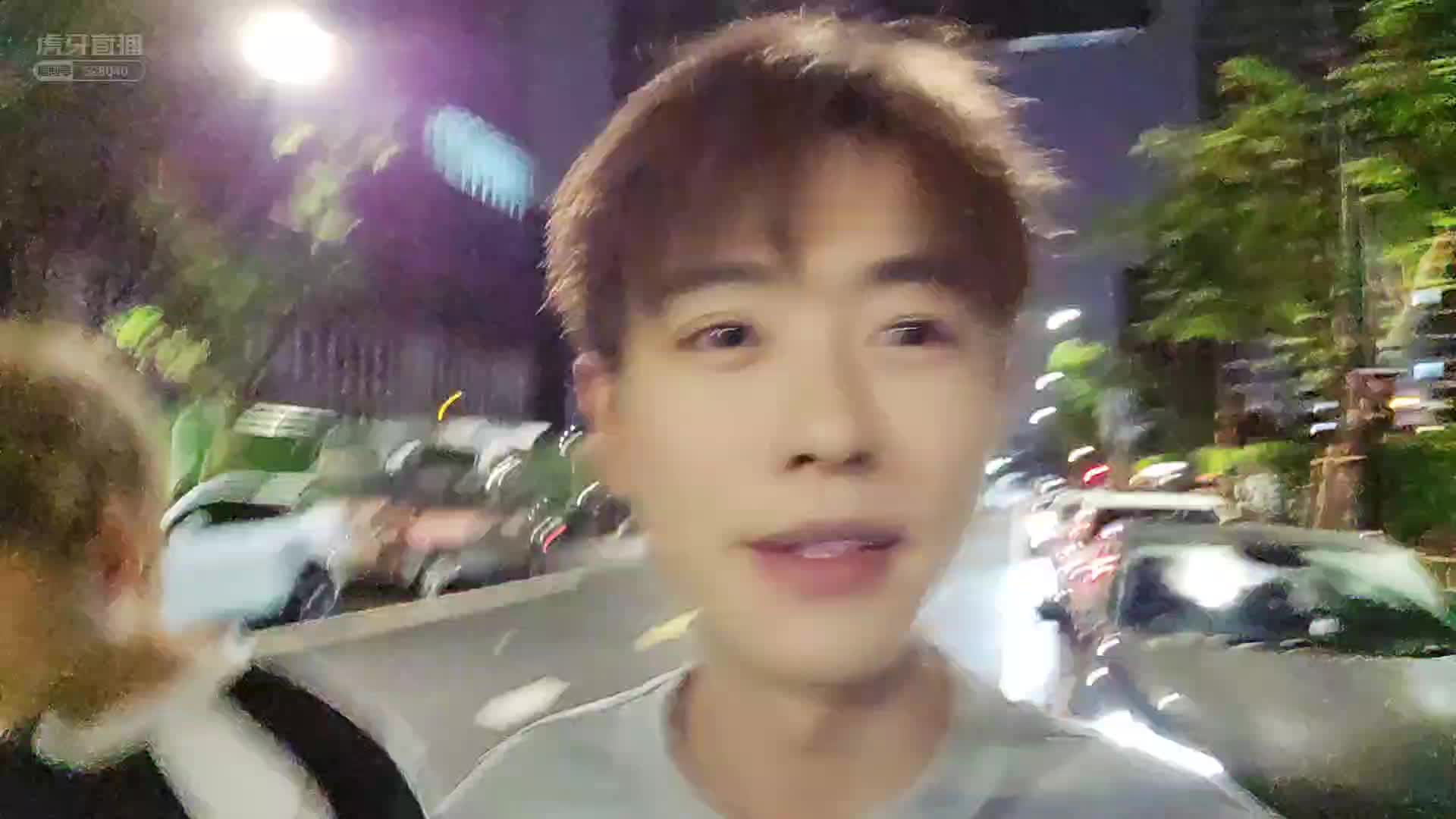 【子圣-798】就把你们当礼物回礼过去～