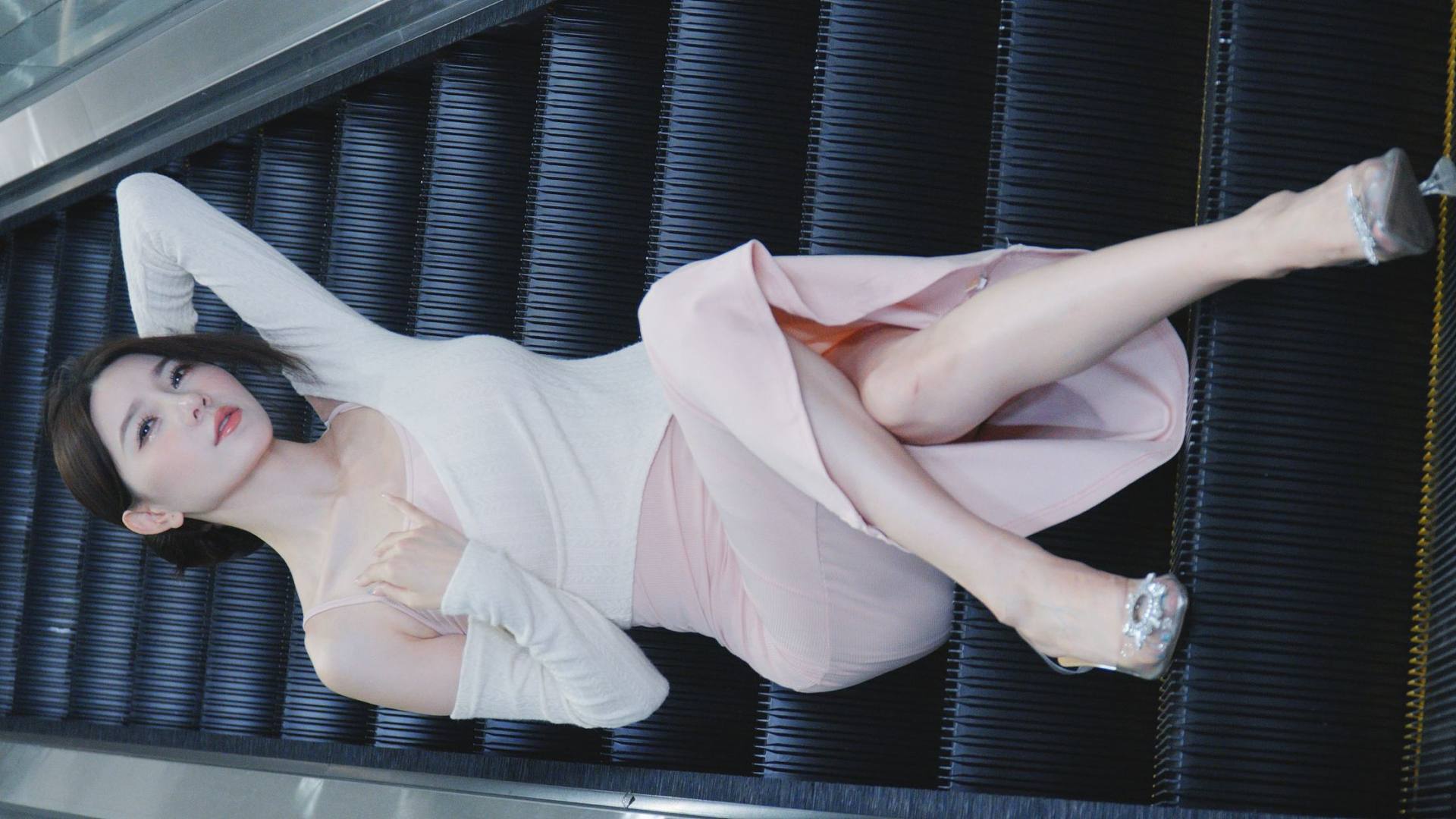 【小君】2024粤港澳大湾区车展 车模 09