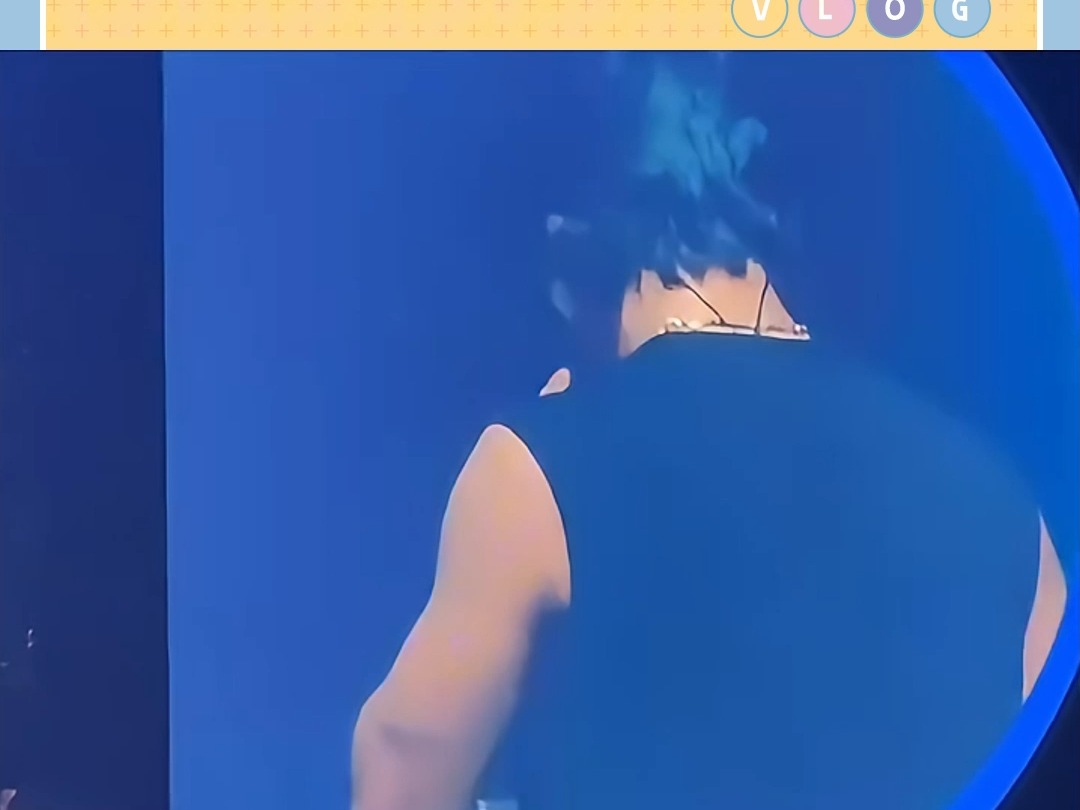 演唱会上好棒的翻译 翻译的同时还模仿感情~