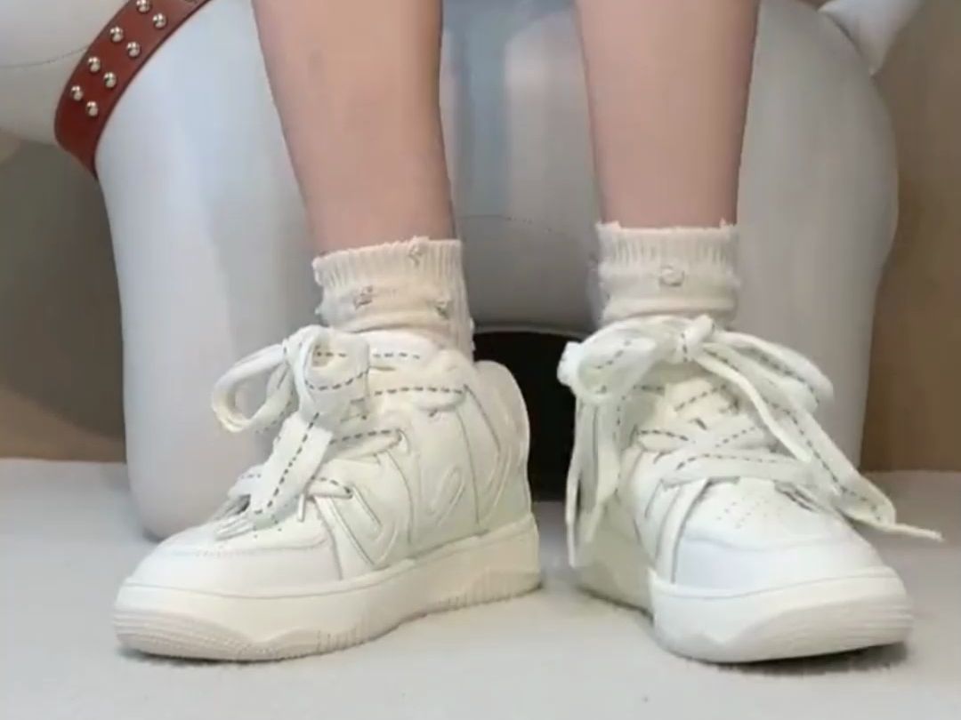 高颜值，版型嘎嘎正，冲就完事了