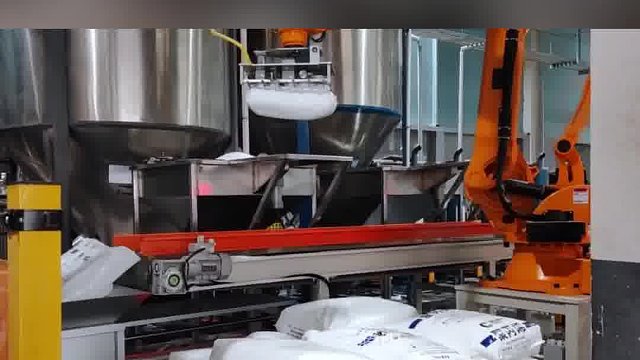 聚丙烯拆包投料上下料机械手