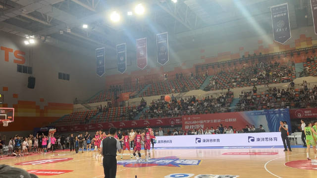 CUBAL女子组总决赛，北京大学后来居上逆转了北京师范大学。北大关键时刻的几个三分球太致命了。