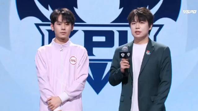 【赛后采访】JDG VS TKL赛后采访久违的赛后采访要一直赢下去，不想放假