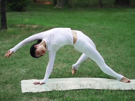 美——从来没有标准，以悦己为本~ #流瑜伽 #女性力量 #爱自己是终身浪漫的开始