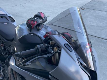 美国鬼火少年的宝马s1000r 相信国内没有这么埋汰的RRr#宝马s1000rr#s1000rr#机