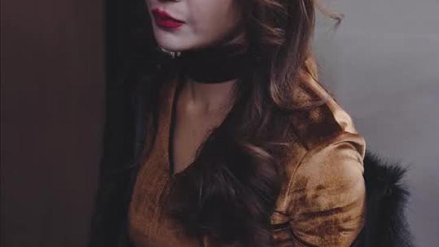 穿进末世后，我与仇人同居了第11集