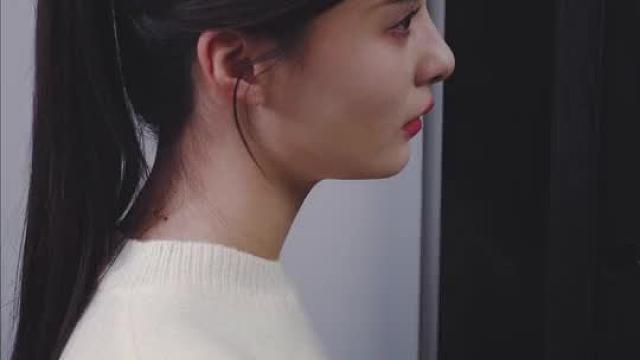 穿进末世后，我与仇人同居了第14集