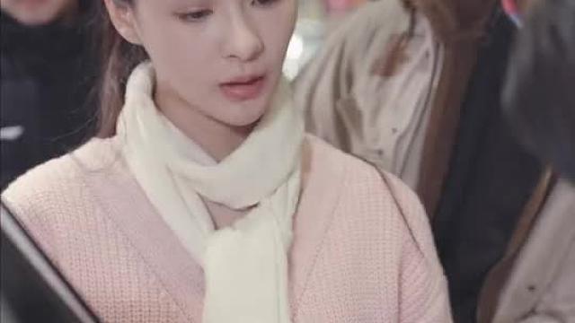 穿进末世后，我与仇人同居了第4集