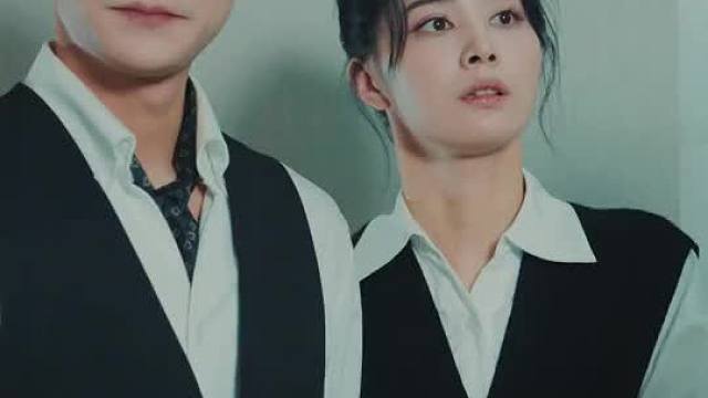 闪婚后，顾总马甲藏不住了第15集