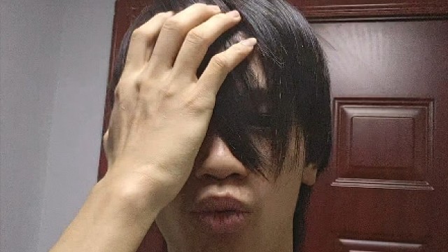 左眼是为了忘记你...