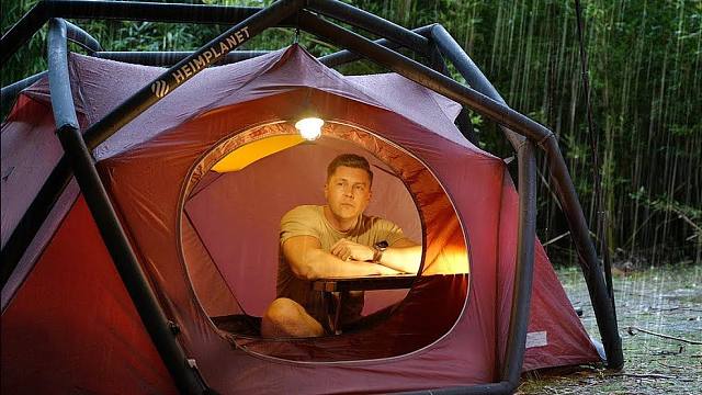 开着带着我的狗子，在多雨的竹林中露营放松，极度治愈享受