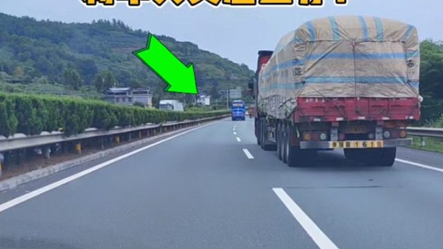 正常行驶时，突然发现刹车失灵怎么办？