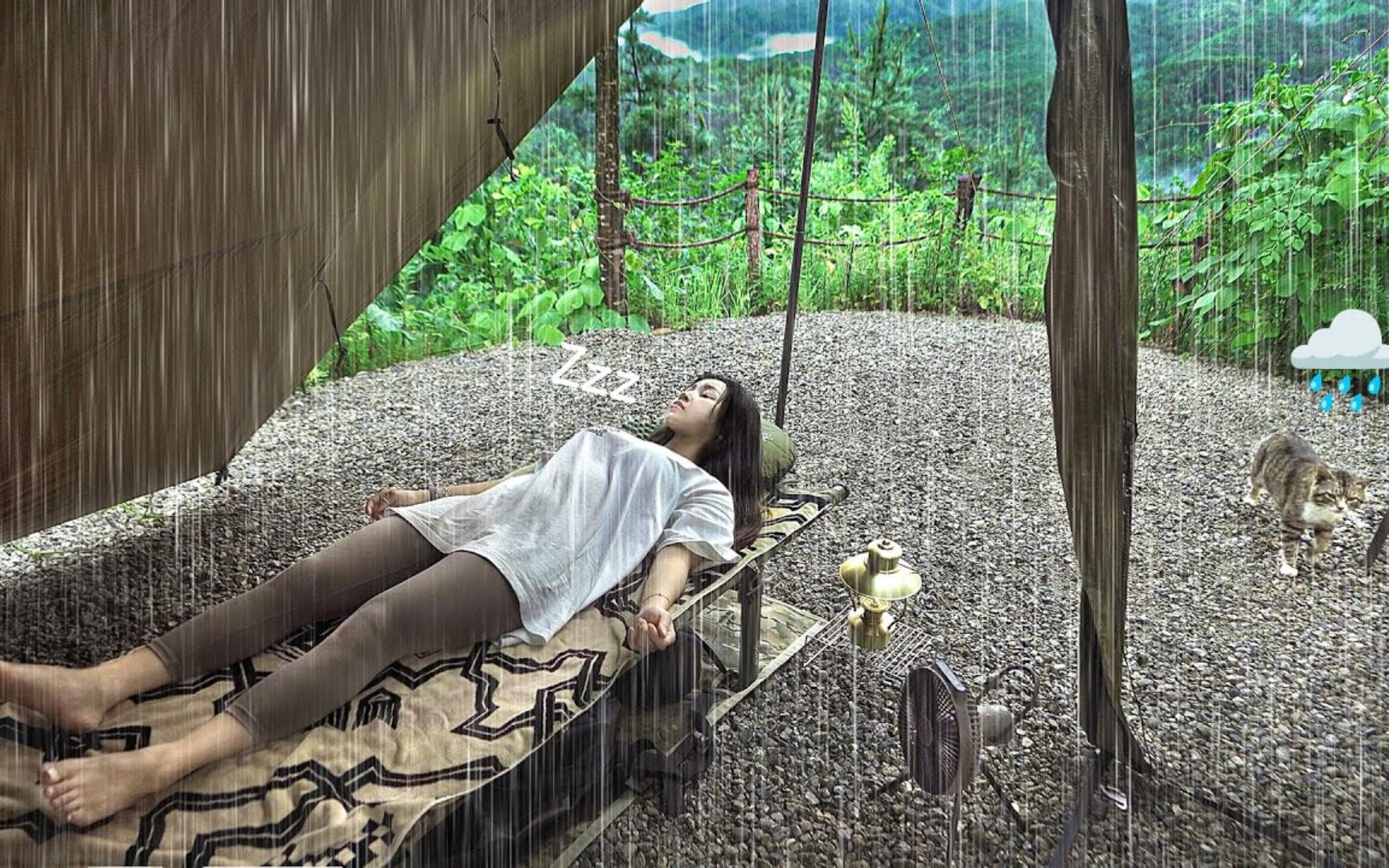 在山顶迎接暴风雨的挑战！战斧牛排、手工糖葫芦、大雨声助眠！solo 野营 / 大雨野营  / 亚亚