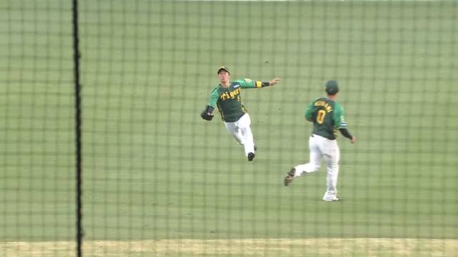 日本职棒联赛（NPB）公式战（常规赛）2024年7月19日进行的一场中央联盟的比赛中，广岛东洋鲤鱼客