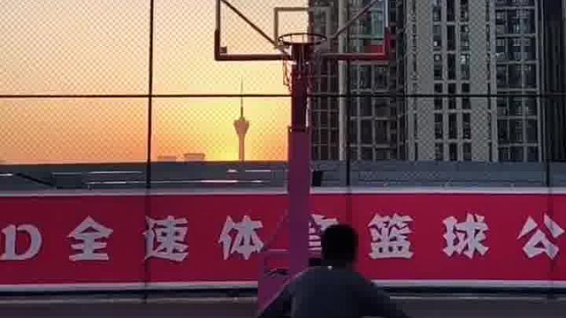 当篮球变成生活后，你们是什么感觉？ 双击评论❤️ #我是技巧王