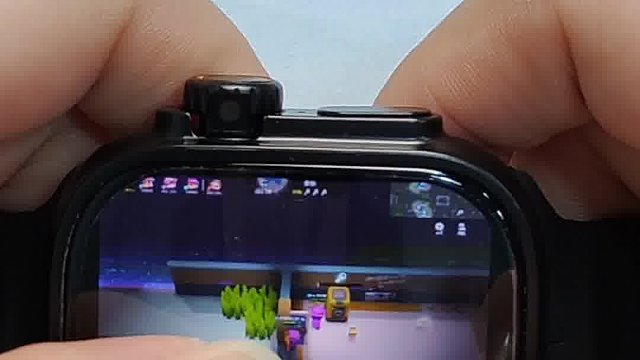 嘿嘿你抓不到我