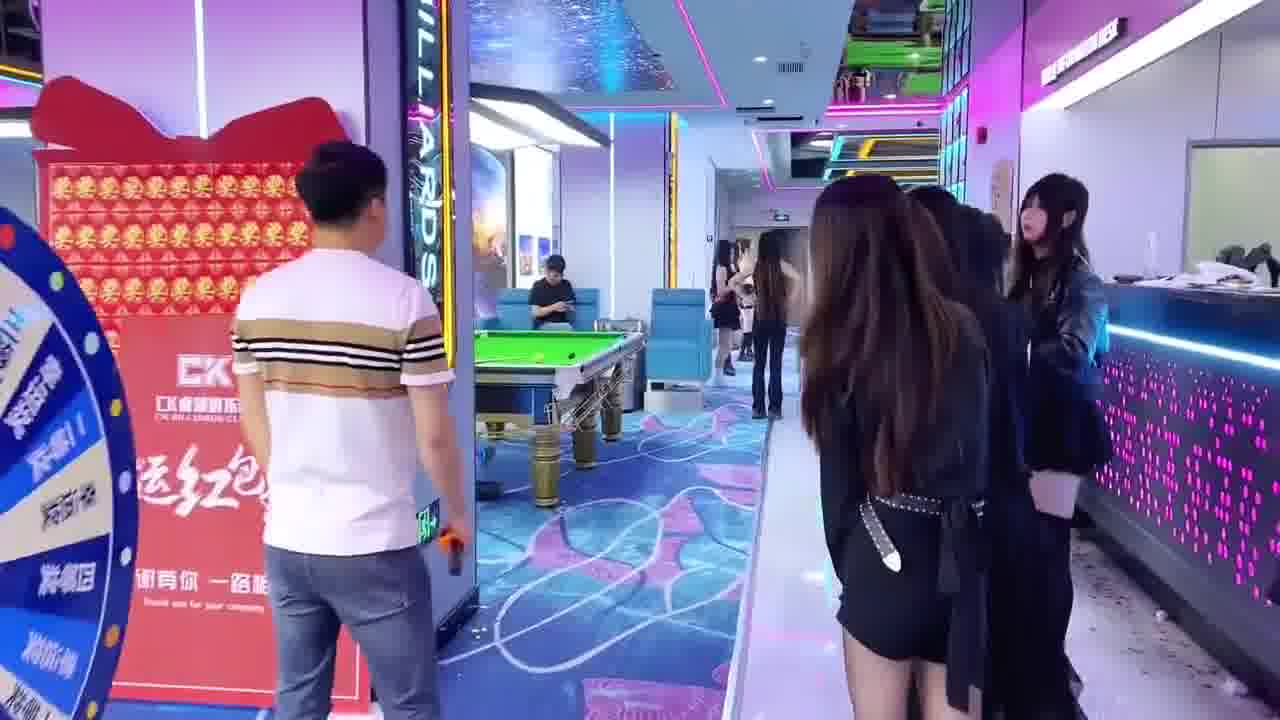 都说台球厅是新场所