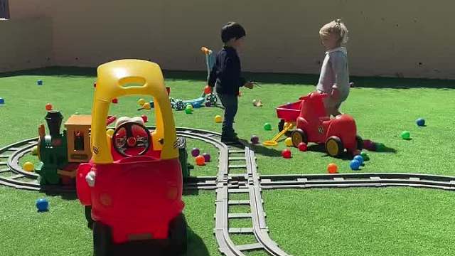 西班牙的男人太卷了，卷完产假卷带娃？#海外生活[话题]# #夫妻日常[话题]#