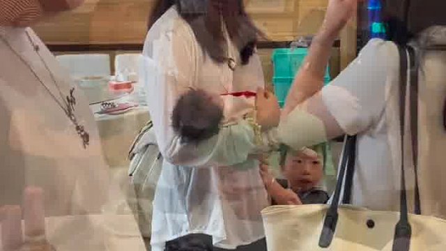 今天小龙女满月啦！