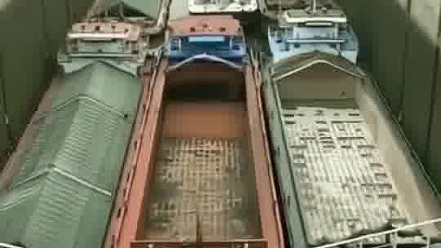 别人几百万的磕磕碰碰都不说下 ，路上十几万的车蹭一下就想咬别人一块肉