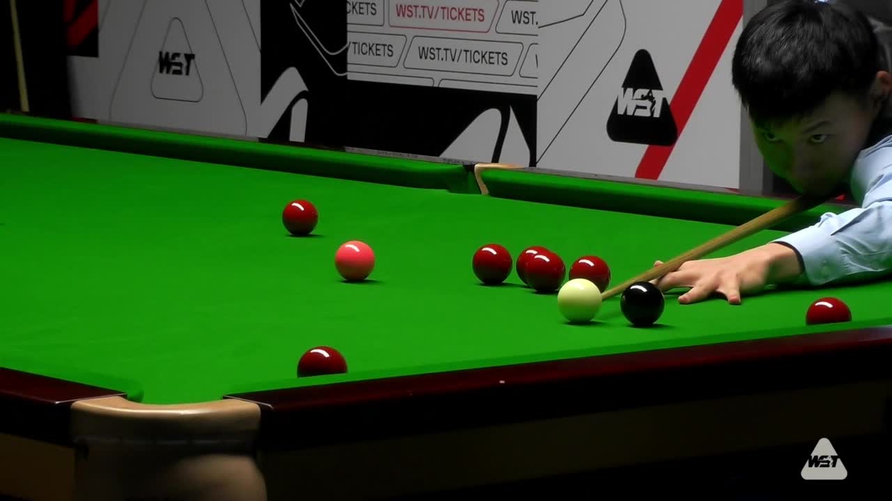 龙泽煌vs普伦2024斯诺克英国公开赛资格赛-清流