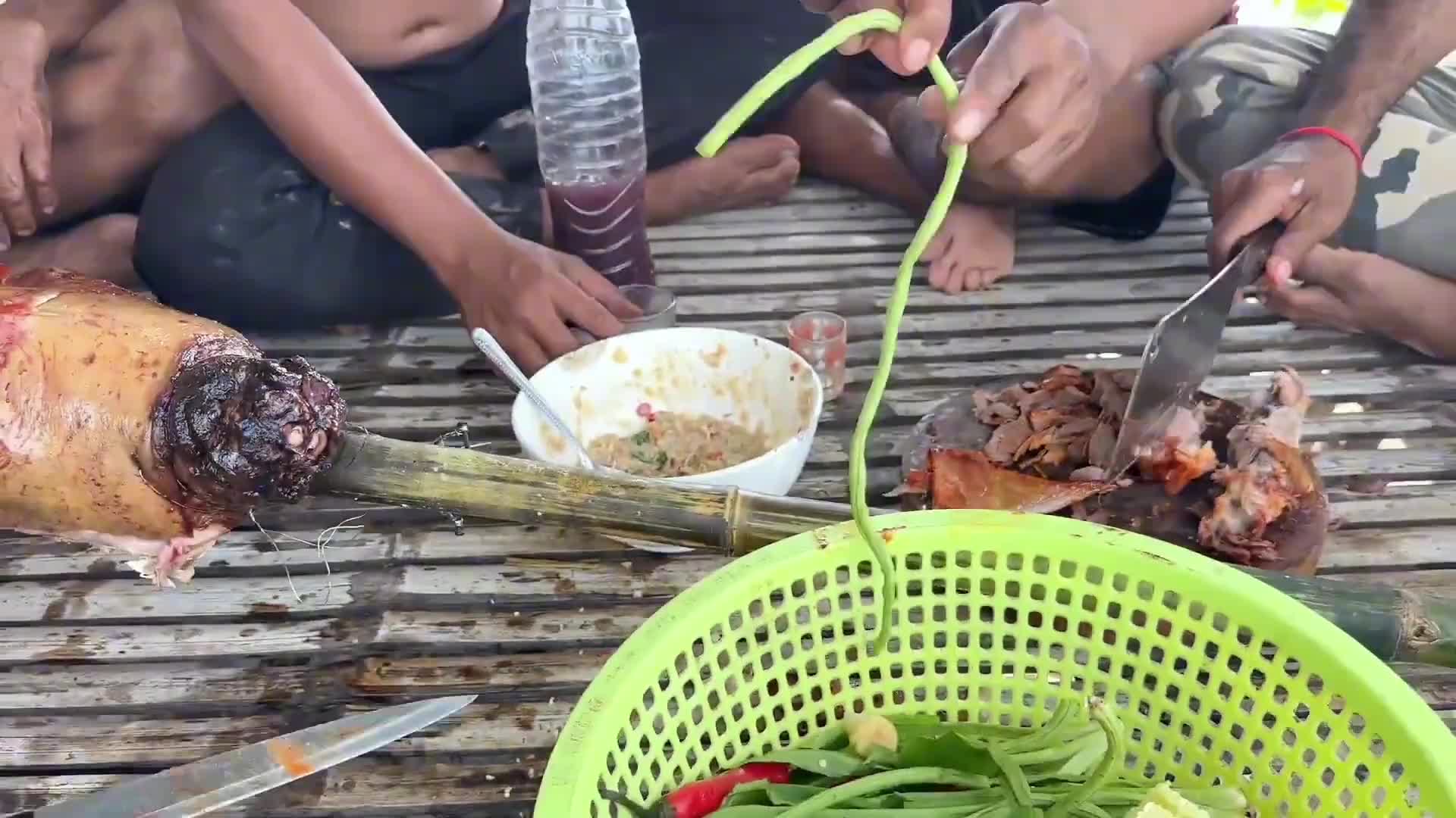 烤全羊 #东南亚八面佛 #东南亚矮子