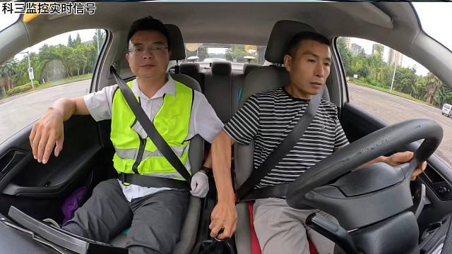 大叔来练科三了，你们觉得怎么样？