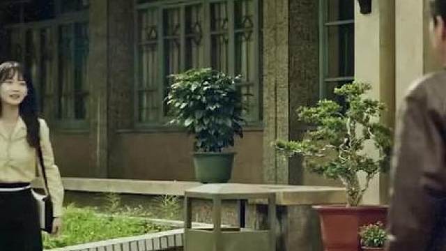 #看不见影子的少年  点击左下角下载爱奇艺，搜索《看不见影子的少年》
即可看后续 #好剧推荐  #下