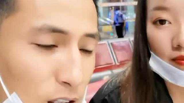 马上七夕了却不能陪你过了，等我回来吧，补给你！