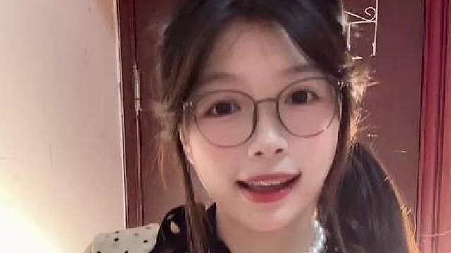 跳一个当作是七夕礼物 #甜妹统治世界 #这才是甜妹该跳的舞 #这个bgm好甜呀 #这个手势舞包甜的