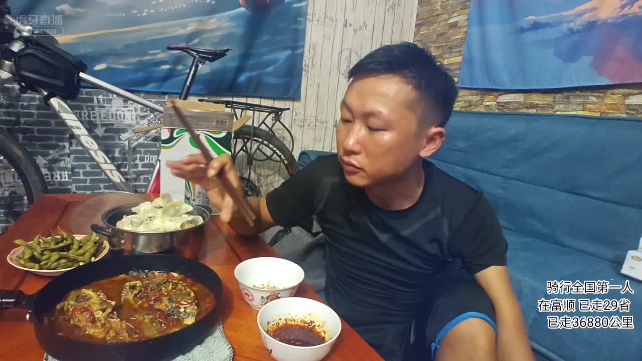 【蜗牛】吃了那么多鱼还是家里的好吃！