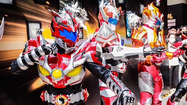 这个世界不能没有铠甲勇士！广州0元看展攻略！帅炸了！！！