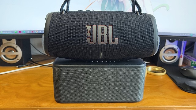 XDOBO X8 PLUS与JBL XTREME 3音质对比