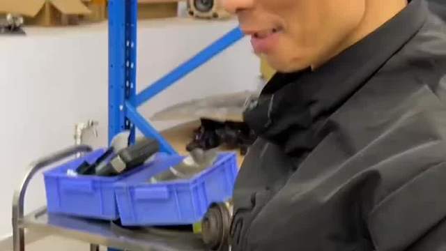 本田NSX发动机，凭经验手动对离合器片！