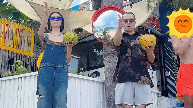 这个ByeByeBye跳个舞还这么多的状况！！哈哈