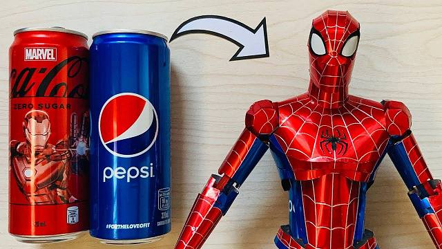【手工】大佬用可乐罐制作超凡蜘蛛侠♻️❤️ | 作者：Minimaus Crafts
