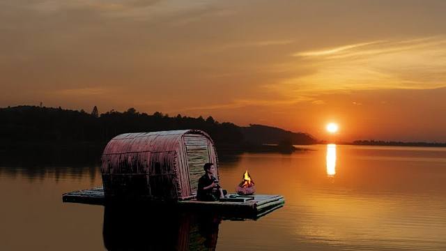 小伙一身本领绝了，在水上建造竹筏，钓鱼漂流日子过的真舒服！