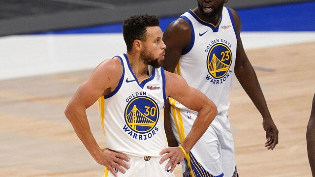 库里小小的身体，大大能量，不但创造小球盛世，更是赛季胜场狂人