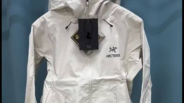 客订户外穿搭分享 始祖鸟冲锋衣与萨洛蒙