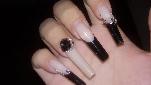 昨天直播的美甲