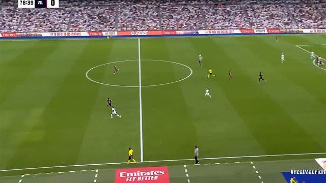 威尼修斯 边路创造出的机会！中路赶来的姆巴佩脚步没有赶上，射门被扑出。