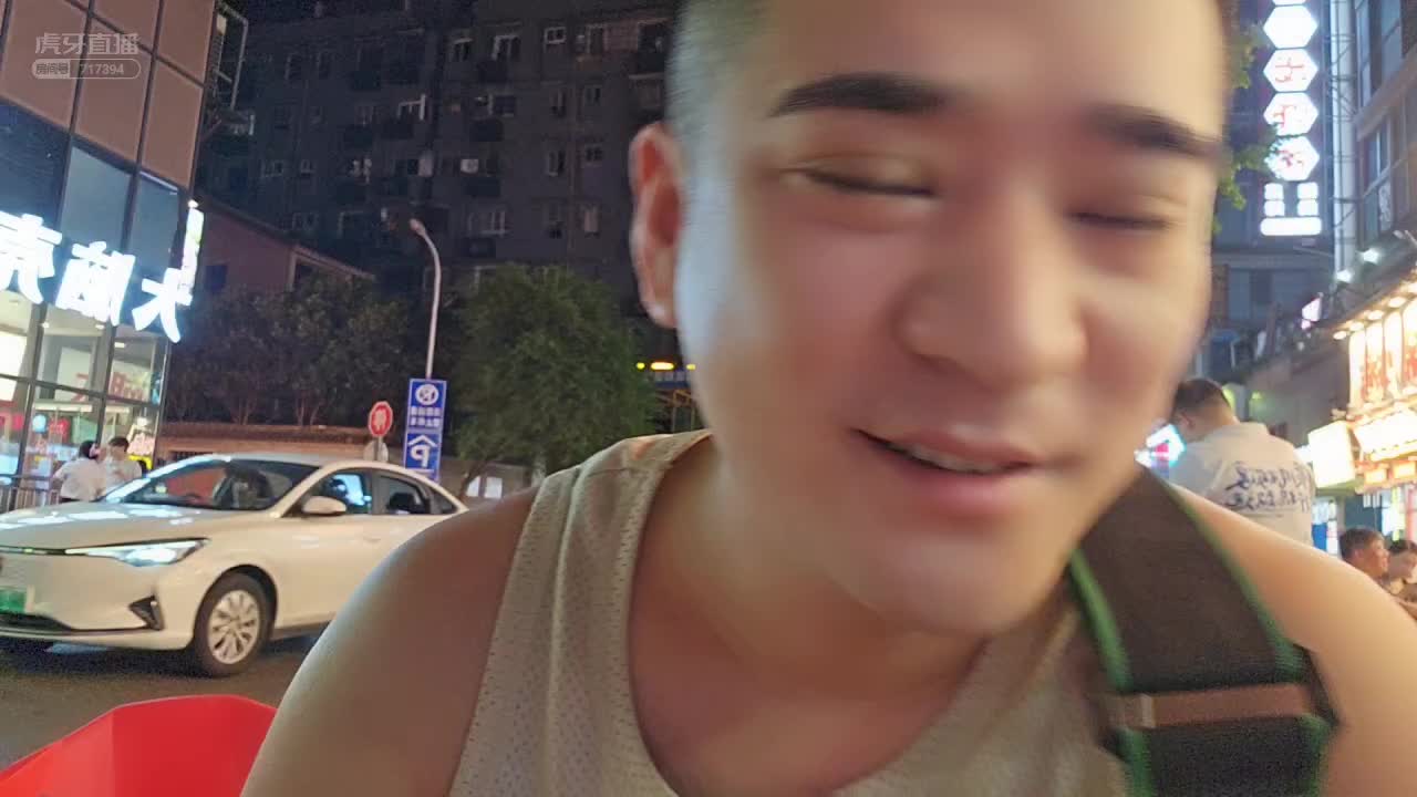 【盛世-户外小易】如果户外直播不找女嘉宾的话，那是真的省钱！