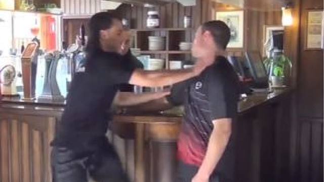 马伽术招式十分凶险 不到万不得已不能轻易使用#格斗 #防身术 #暴力美学