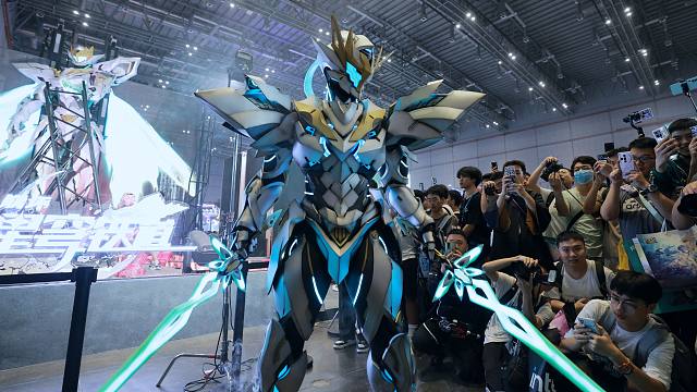 合影差点把我挤扁了