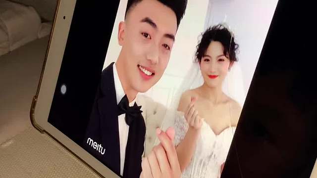 惊喜是提前准备好的，但爱不是，爱是我俩一点一点 慢慢攒出来的~